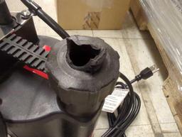 (is Damaged) Everbilt 1/3 HP Automatic Utility Pump, Has Broken Top Piece, Appears to be New Retail