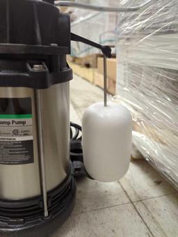 Wayne 3/4 HP Submersible Sump Pump, Appears to be New in Factory Sealed Box Before Photos Retail
