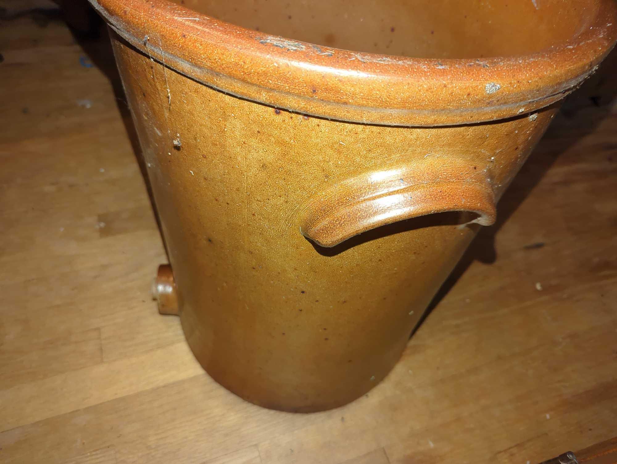 (DR) 19TH CENTURY STYLE PENNSYLVANIA STONEWARE CROCK, DIMENSIONS - 20" H X 17" W X 16" D, WHAT YOU