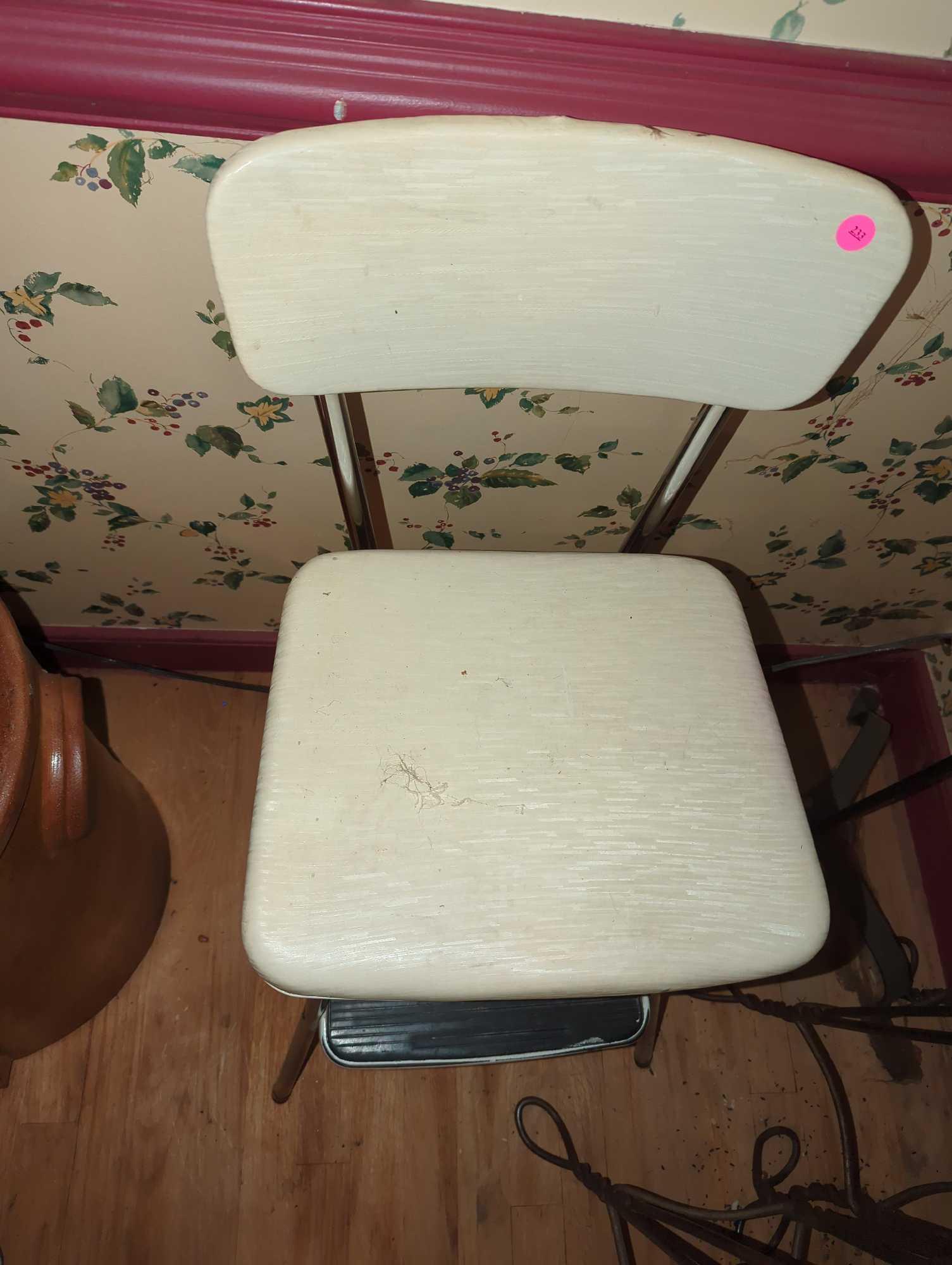 (DR) OLD STYLE COSTCO HIGH CHAIR/STEP STOOL, MISSING APPROXIMATE DIMENSIONS - 34" H X 17" W X 15.5"