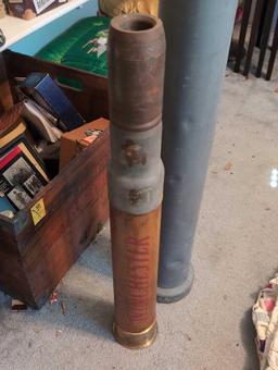 (BR2) VINTAGE WINCHESTER MK V 3-INCH PRACTICE DUMMY ARTILLERY ROUND WITH METAL TUBE CASE. MEASURES