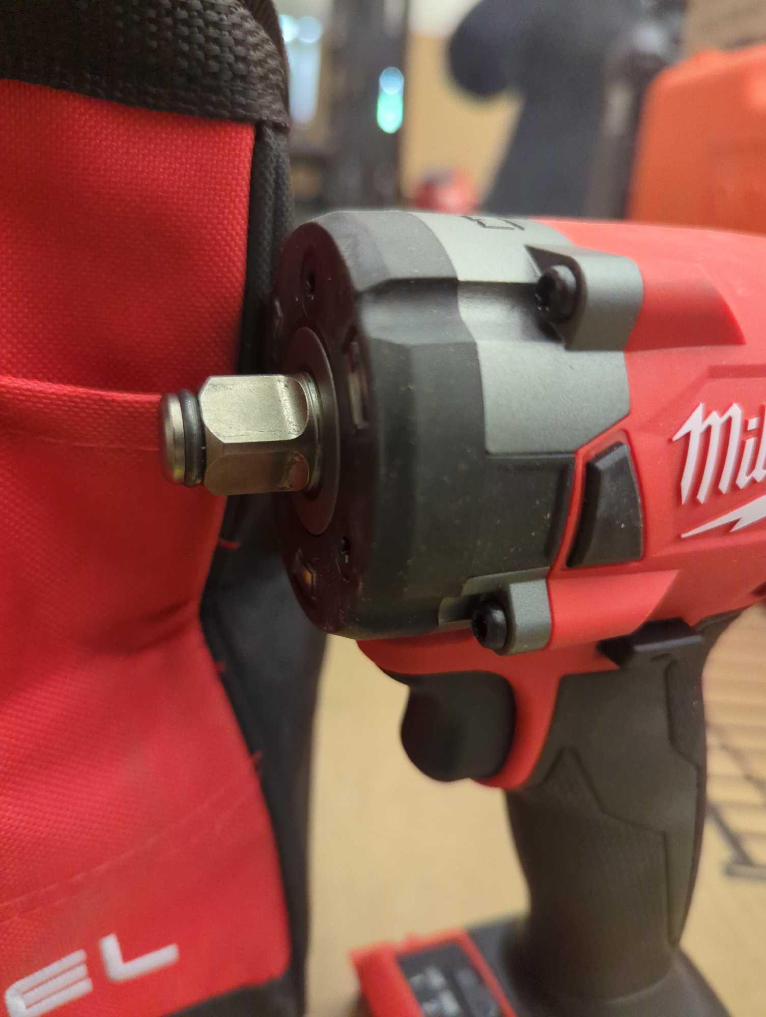 (No Battery) Milwaukee M18 18-Volt Lithium-Ion Compact Brushless Cordless 1/4 in. Impact Driver Kit