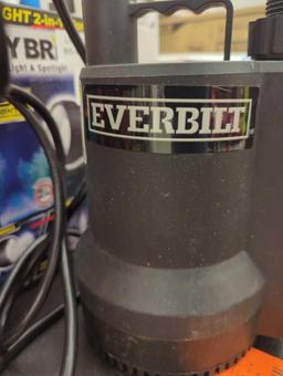 Everbilt 1/6 HP Plastic Submersible Utility Pump, Appears to be Slightly Used Retail Price Value