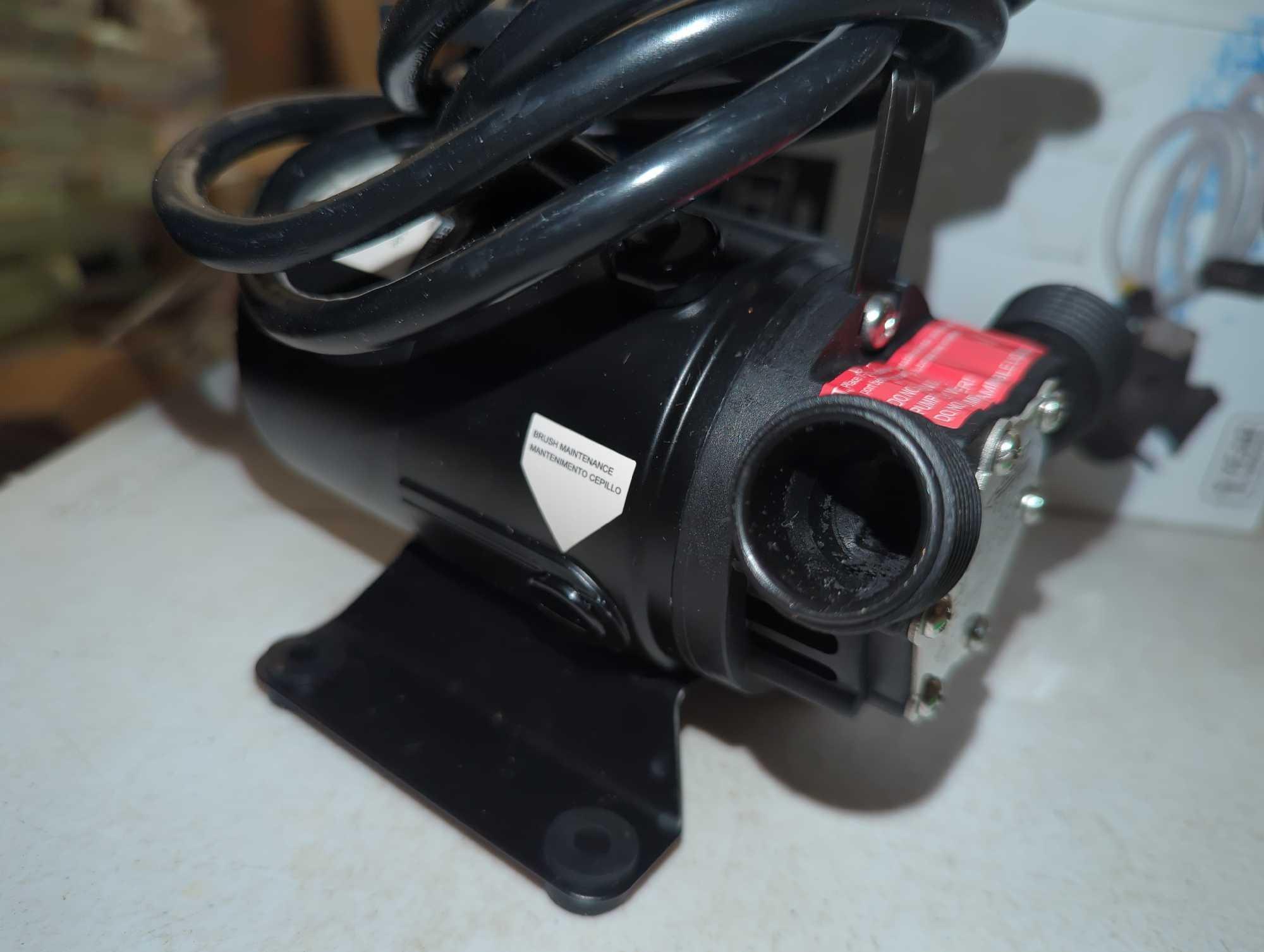 Everbilt 1/10 hp Transfer Pump, Retail Price $119, Appears to be Slightly Used, What You See in the