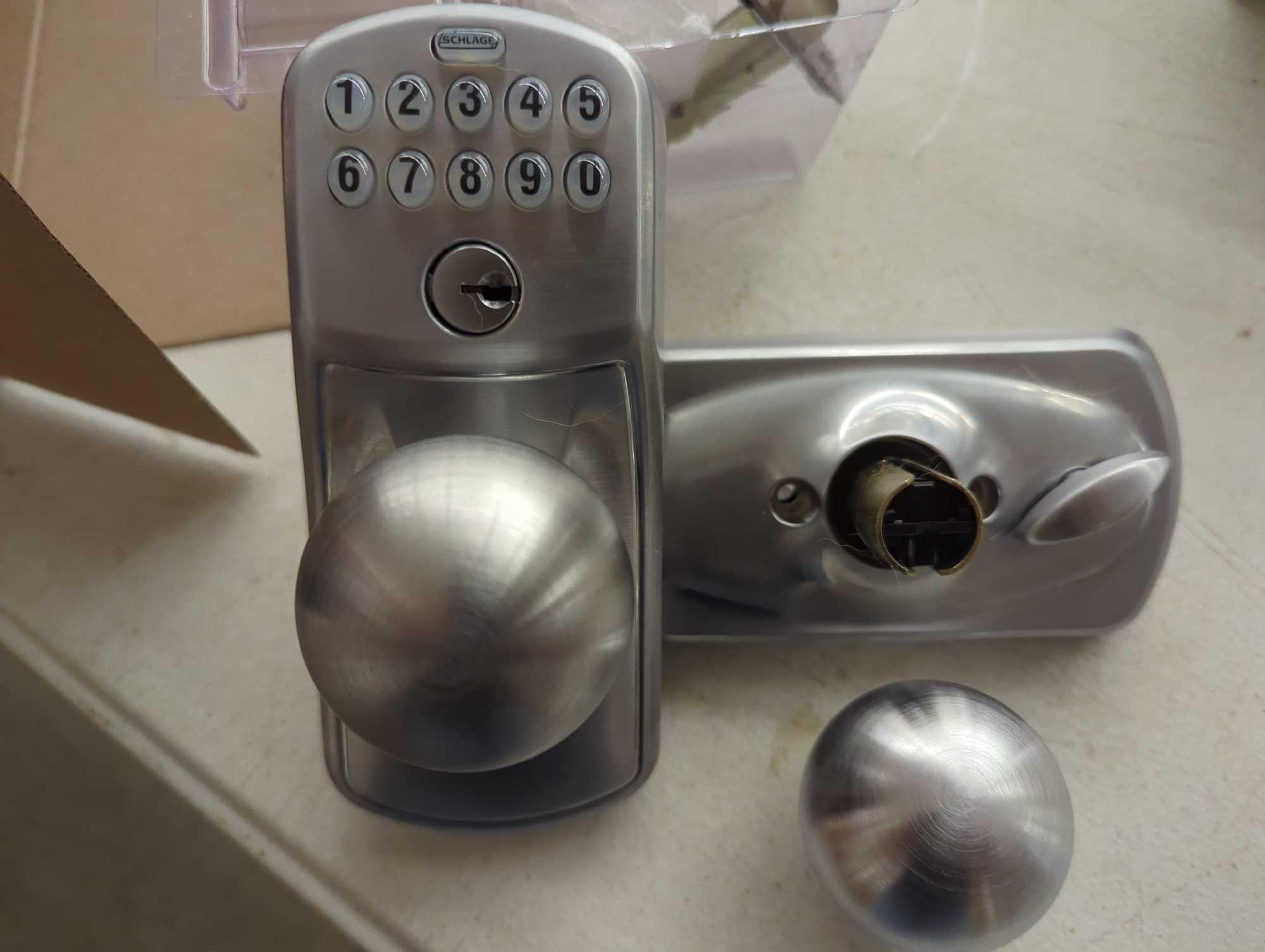 Schlage Plymouth Satin Chrome Electronic Keypad Door Lock with Orbit Knob and Flex Lock, Appears to