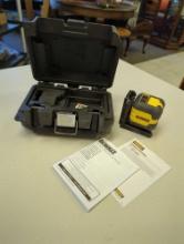 DEWALT 40 ft. Red Self-Leveling Cross Line Laser Level & Case. Comes as is showing photos. Appears