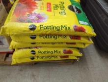 Lot of 5 Bags Of Miracle-Gro 75651300 Potting Mix, 1-Cubic Foot, 1 cu. ft, All Appears to be New in