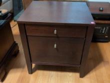(BR2) CONTEMPORARY DARK STAINED TWO DRAWER OFFICE FILE SIDE TABLE. FEATURES BOTTOM DRAWER BIG ENOUGH