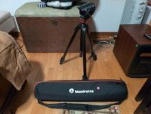 (BR2) MANFROTTO 755CX3 MDEVE CARBON FIBER TRIPOD WITH 50MM HALF BALL. COMES WITH SOFT CARRY CASE. IT