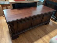 (BR2) DARK STAINED WOODEN LIFT TOP BLANKET/HOPE CHEST WITH CEDAR LINED INTERIOR. IT MEASURES 48"W X