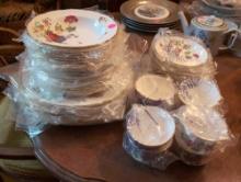 (DR) SET OF WEDGEWOOD BONE CHINA CUCKOO PATTERN CHINA SET TO INCLUDE (8) SOUP BOWLS, (8) SALAD
