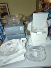 (UPH) LOT OF 5 PCS OF MIKASA CRYSTAL, 2 9" PARK LANE SERVING BOWLS, 2 CRYSTAL DISHES 7 9/16"..., AND