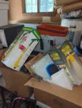(GAR) LOT OF MISCELLANEOUS ITEMS TO INCLUDE, PRESSURE SPRAYER, WEED EATER, BRUSH, TOTES, ETC