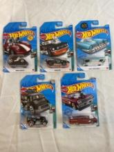 Brand New: 5 assorted Hot Wheels collectibles