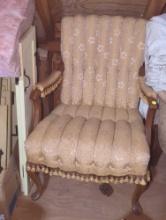 (GAR) Yellow Queene Anne style chair with decorative fringe.What You See in the Photos is Exactly
