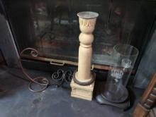 (KIT) LOT TO INCLUDE: A GLASS CYLINDER 3-CANDLE VOTIVE HOLDER ON ASIAN ORIENTAL WOOD JARDINIERE