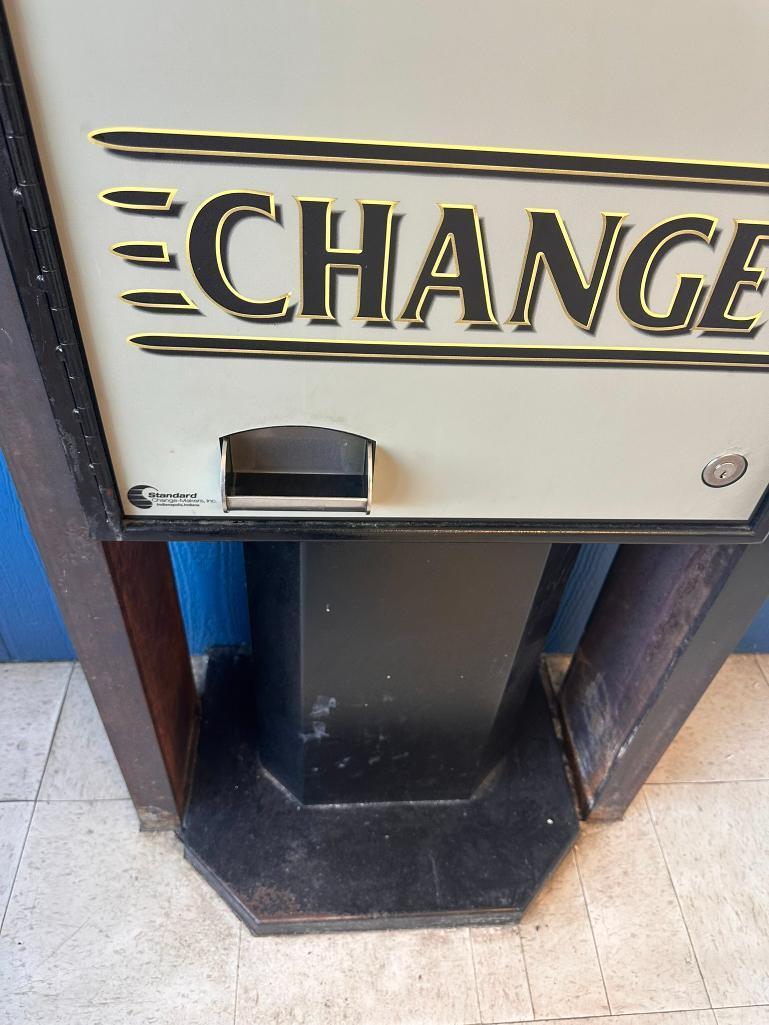 Standard Change-Makers Front Load Change Machine w/ One Bill Acceptor on HD Cast Iron Base