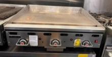Vulcan 936RX-101 Nat. Gas Flat Top Griddle, 36in x 24in Cook Surface