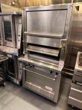 Garland M100XRM Master Series Nat. Gas HD Oven w/ Upright Infrared Broiler & Finishing Oven