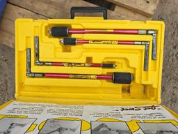 QTY OF MISC HAND TOOLS SUPPORT EQUIPMENT