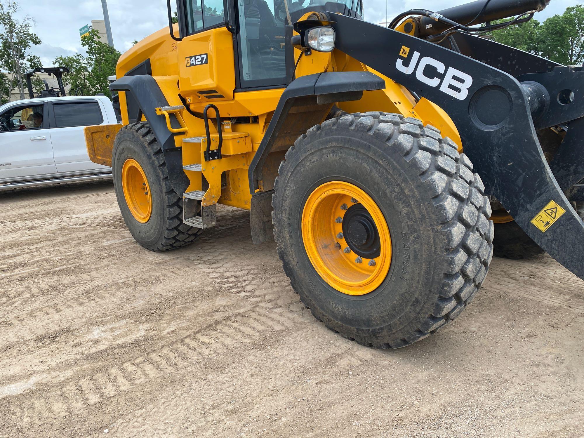 2022 JCB 427ZX RUBBER TIRED LOADER SN:3079281 powered by 6.7 liter diesel engine, equipped with