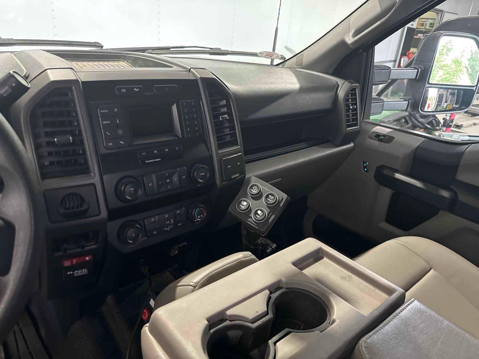 2022 FORD F550XL SERVICE TRUCK VN:607291 powered by Power Stroke 6.7 diesel engine, equipped with