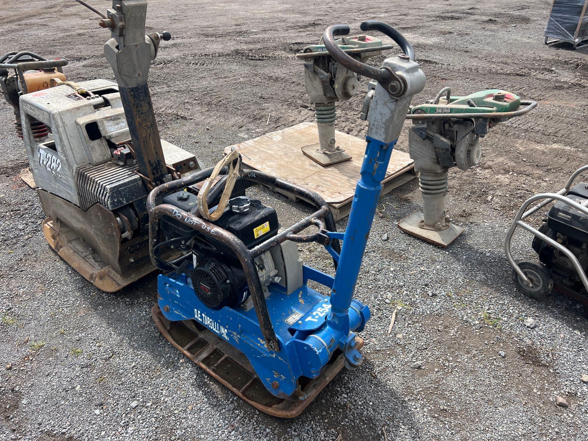 WEBER CR5HD REVERSIBLE PLATE COMPACTOR SUPPORT EQUIPMENT SN:4031-92 powered by Honda gas engine.