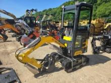 NEW AGT QH13R HYDRAULIC EXCAVATOR SN-011918, powered by Briggs & Stratton gas engine, equipped with