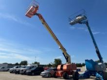 JLG 800S BOOM LIFT SN:300168776 4x4, powered by diesel engine, equipped with 80ft. Platform height,