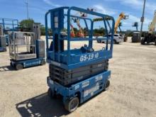 GENIE GS-1930 SCISSOR LIFT SN:117393 electric powered, equipped with 19ft. Platform height, slide