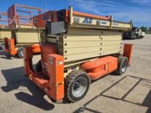 JLG 4069LE SCISSOR LIFT SN:200194520 electric powered, equipped with 40ft. Platform height, slide