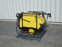 PRESSURE WASHER KARCHER HDS801E PORTABLE ELECTRIC HOT WATER PRESSURE WASHER equipped with hose,