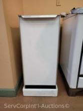 Scotsman RFE33 Compact Refrigerator