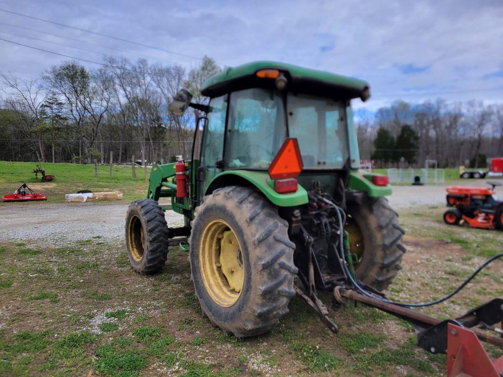 JOHN DEERE 5420 CAB TRACTOR, HOURS SHOWING: 4815, 4WD, JOHN DEERE 540 FRONT