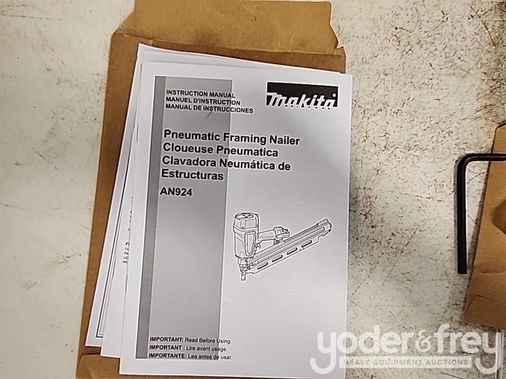 Makita  3 1/2" Framing Nailer, AN924 (1 Yr Factory Warranty) Recon