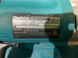 MAKITA 2 SPEED HAMMER DRILL MODEL HP2050 WITH CARRYING CASE , 120VOLTS, 6.6A, RECONDITIONED