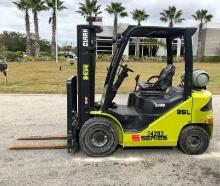 2021 CLARK FORKLIFT MODEL S25L, LP POWERED, APPROX MAX CAPACITY 5,000 LBS, APPROX MAX HEIGHT 189",