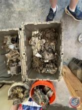 (4) Containers of various carburetors and pieces