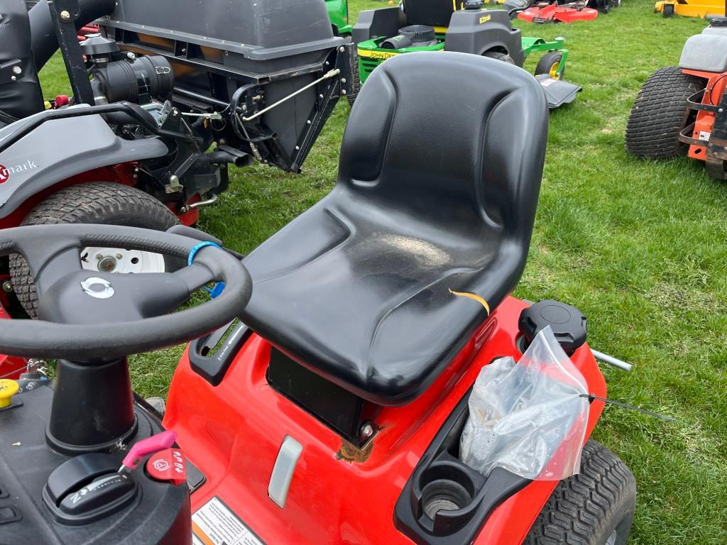 2016 Simplicity Regent Lawn Tractor