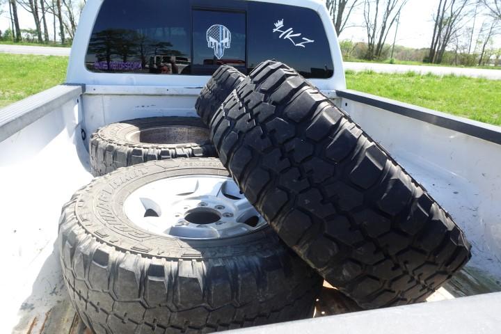 #901 2008 FORD F250 6.4 DIESEL 4 DOOR 4 WD 6" LIFT WITH 4 EXTRA TIRES 19111