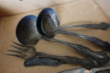 LOT OF TRIPLE PLATE LADLES SERVING FORK AND BUTTER KNIVES