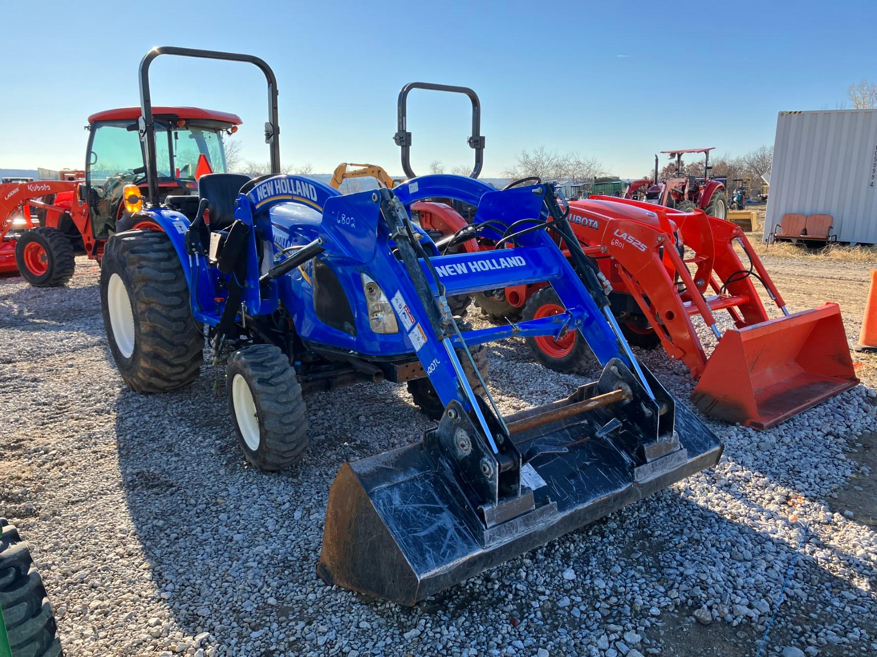 NEW HOLLAND WORKMASTER 33