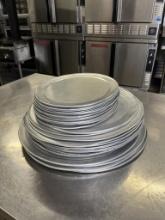 Lot of Misc Size Pizza Pans