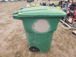 Toter Roll-Out Commercial Trash Can