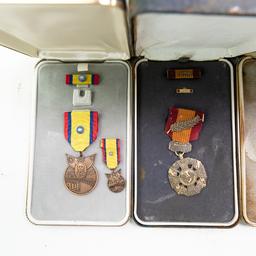 US Cased Medal Lot-RVN Vietnam USCG China (25)