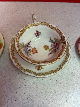 11 cup and saucer sets