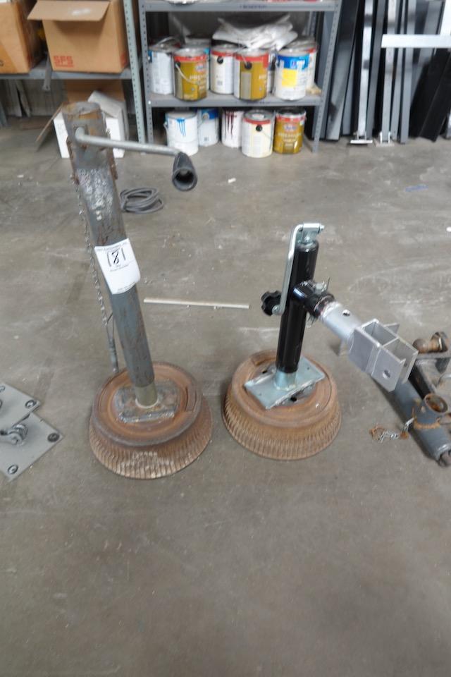 TRAILER JACK ON STAND (X2)