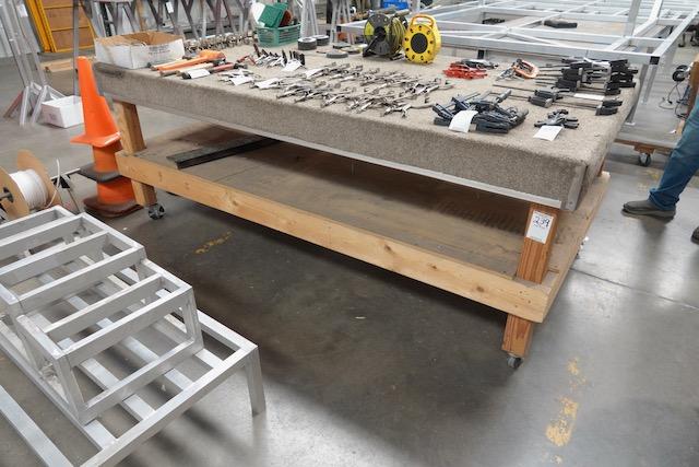 ROLLING WORKTABLE (NO CONTENTS)