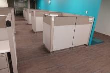 4 OFFICE CUBICLES X1