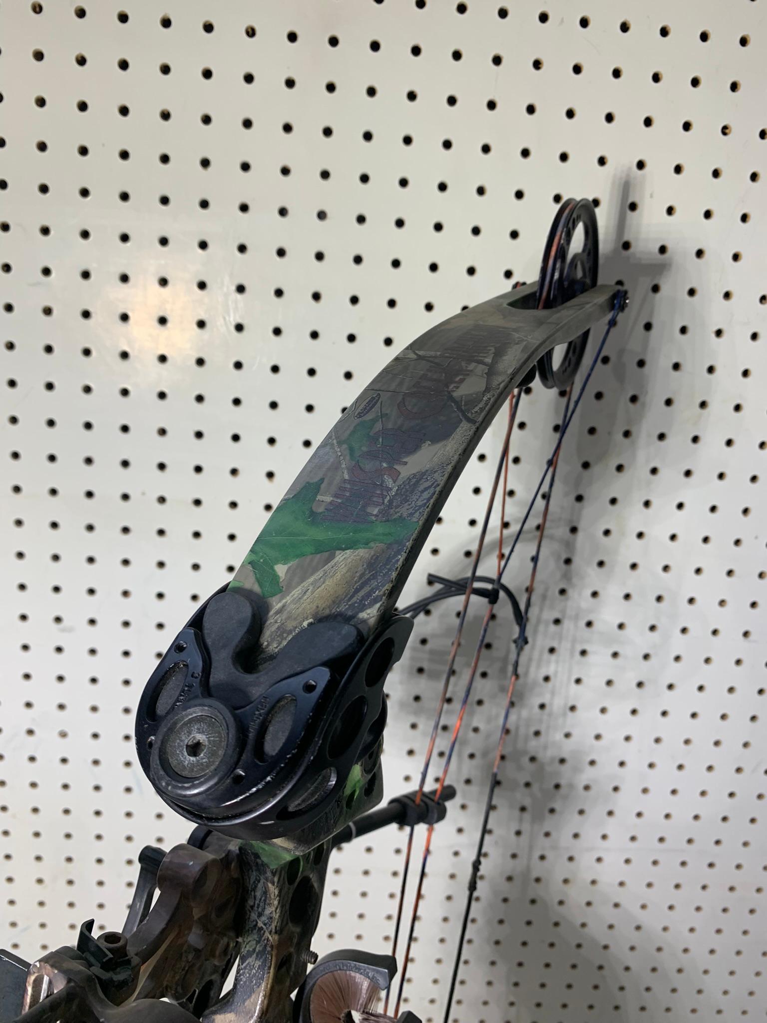 Whisper Creek Archery Extreme 3 Pin Site Stroker SS Compound Bow